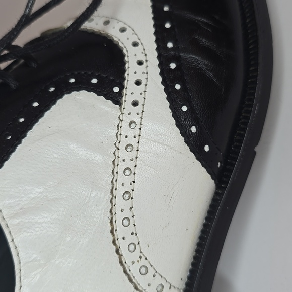 Stacy Adams Black and White Wingtip Brogue Leather Oxfords - Picture 6 of 14